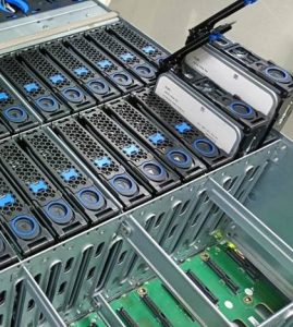服务器冷数据储存首选 – 机械式硬盘之效能与高频震动影响分析